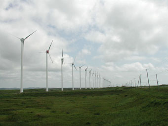 オロロンラインの終わり頃にあった、風力発電施設。